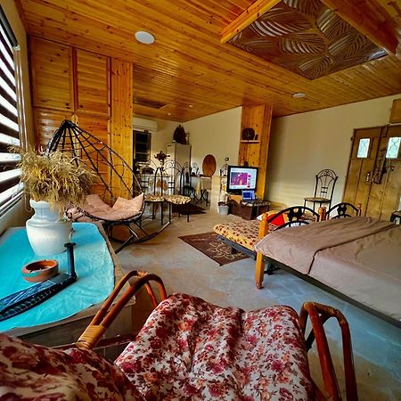 Oak Farm مزرعة الملّول Guest House ‘Ajlūn Exterior foto