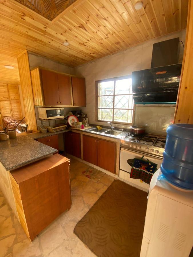 Oak Farm مزرعة الملّول Guest House ‘Ajlūn Exterior foto