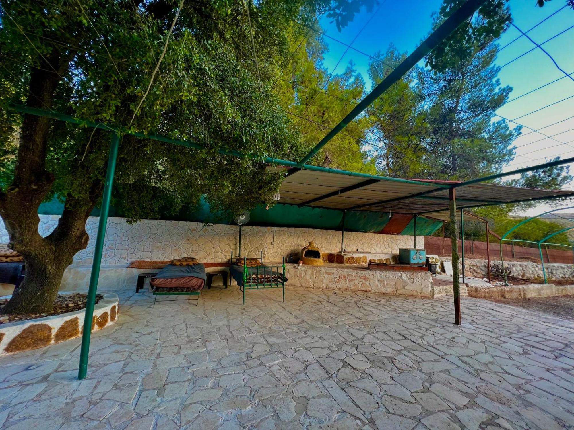 Oak Farm مزرعة الملّول Guest House ‘Ajlūn Exterior foto