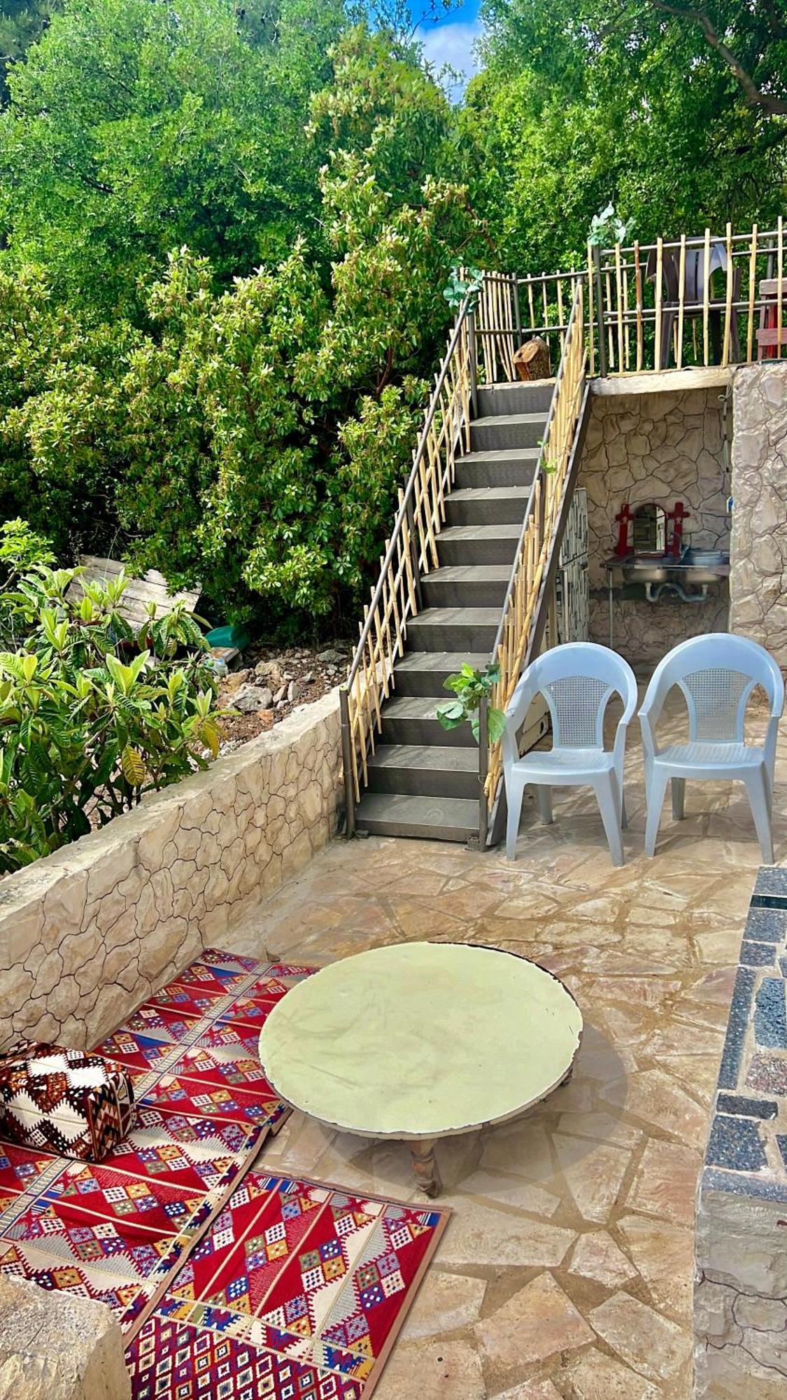 Oak Farm مزرعة الملّول Guest House ‘Ajlūn Exterior foto